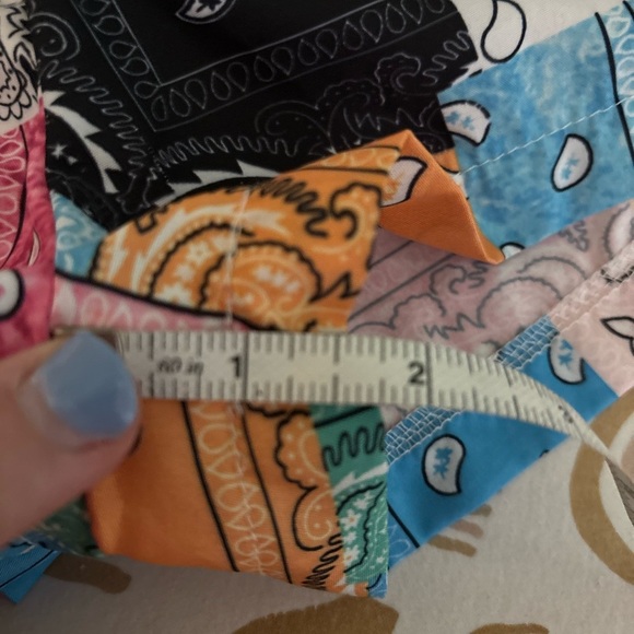 SHEIN‎ Womens Small Elastic Waist Bandana Print Red Orange Blue White Red Shorts - Picture 4 of 4